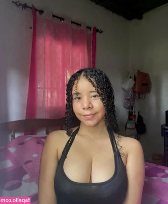 Gabysribeiro - I hope Everyone has had a Great Toesday   fun little video for ya to
