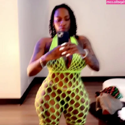 Mary Jane [ mary-jane-2 ] - Blow job from my wife    If u purchase this please no mean comment or