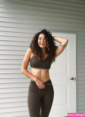 Meghan Lane [ meghan-lane ] - Bit of exercise!