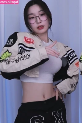saeyobim - It s my pleasure to introduce you this hottie  My new friend  