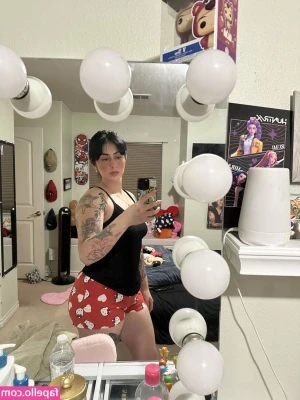 tooturnthailey - Am I pretty now Sir   lt 3