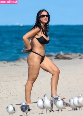 Lauren Pisciotta [ lauren-pisciotta-1 ] - Happy birthday to me   tips welcome