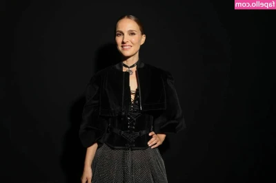 Natalie Portman [ natalie-portman ] - I did something naughty check dms 🤤🐱