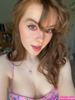 Laura Anne [ laura-anne ] - What's your 𝒻𝒶𝓃𝓉𝒶𝓈𝓎 💘