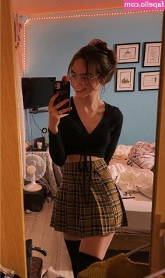 Laura Anne [ laura-anne ] - Want a piece of this cake? 🍰