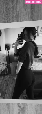 Laura Anne [ laura-anne ] - Come lick it off