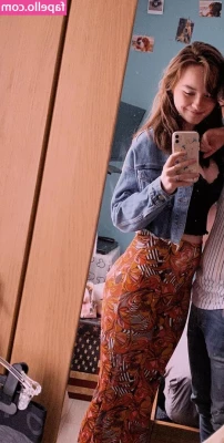 Laura Anne [ laura-anne ] - If you can make me laugh I ll be yours forever