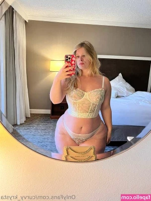 Curvy_Krysta [ curvy-krysta ] - You could use my whole body as a slip and slide 😈💦