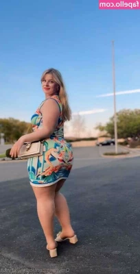 Curvy_Krysta [ curvy-krysta ] - Sometimes fingers are all you need