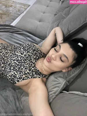 mydaisydolly - I knowwwww I have some toe lovers on here soooo here u go