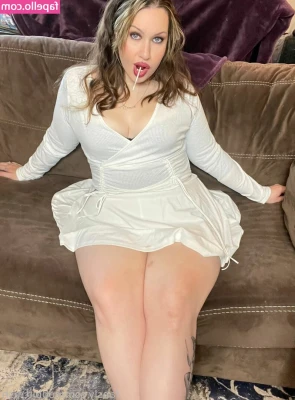 hobbittrash - Welcome to my onlyfans  this is sort of a trial month to see how it