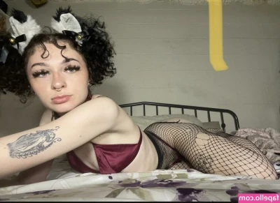 lilmissprecious [ lilmissprecious-1 ] - Buongiornoooo 🤩 Oggi mi sono svegliata abbastanza carica 😈  Chi