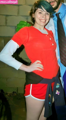 Amy Dallen [ amy-dallen ] - Warming up my 🍑 waiting for the next 🍆 to slide in to it...