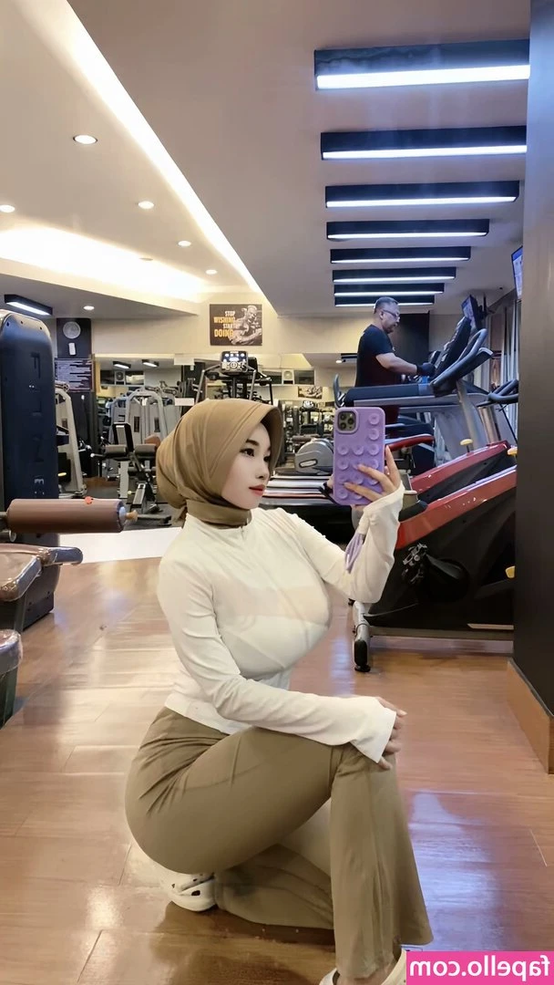 nraniptri - What’re you up to?💗💗
