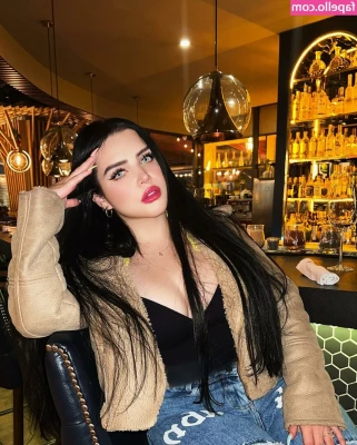 sofiabrano - Sexy nerd