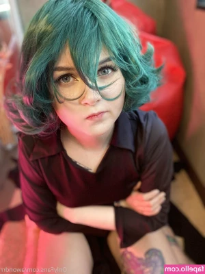 Awondrr - I bet your cock would feel better 💦😈