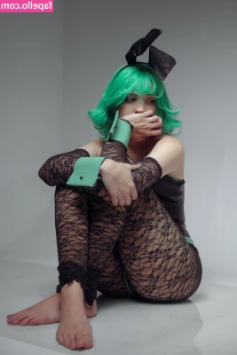 Memepantazis [ memepantazis-1 ] - I might be tied up but I can still lick you! 😋