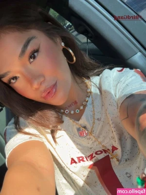 tracycortez - Ombliguito de semana 💗