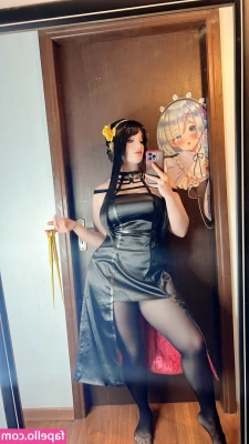Natsumi Louise [ natsumi-louise ] - Exciting video s to come once I have subscribes to show