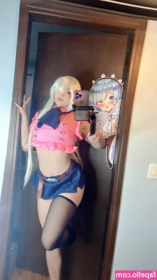 Natsumi Louise [ natsumi-louise ] - Relajada