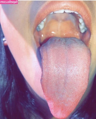 Gabby Calidonio [ gabby-calidonio ] - Throwback porn solo! The good old days! haha!