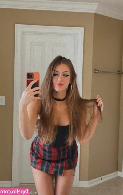 luweazl - How much would you pay for full nude?