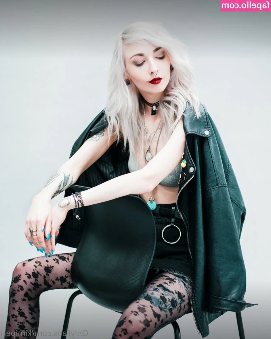 Kimiperi - Wanna play? 😈
