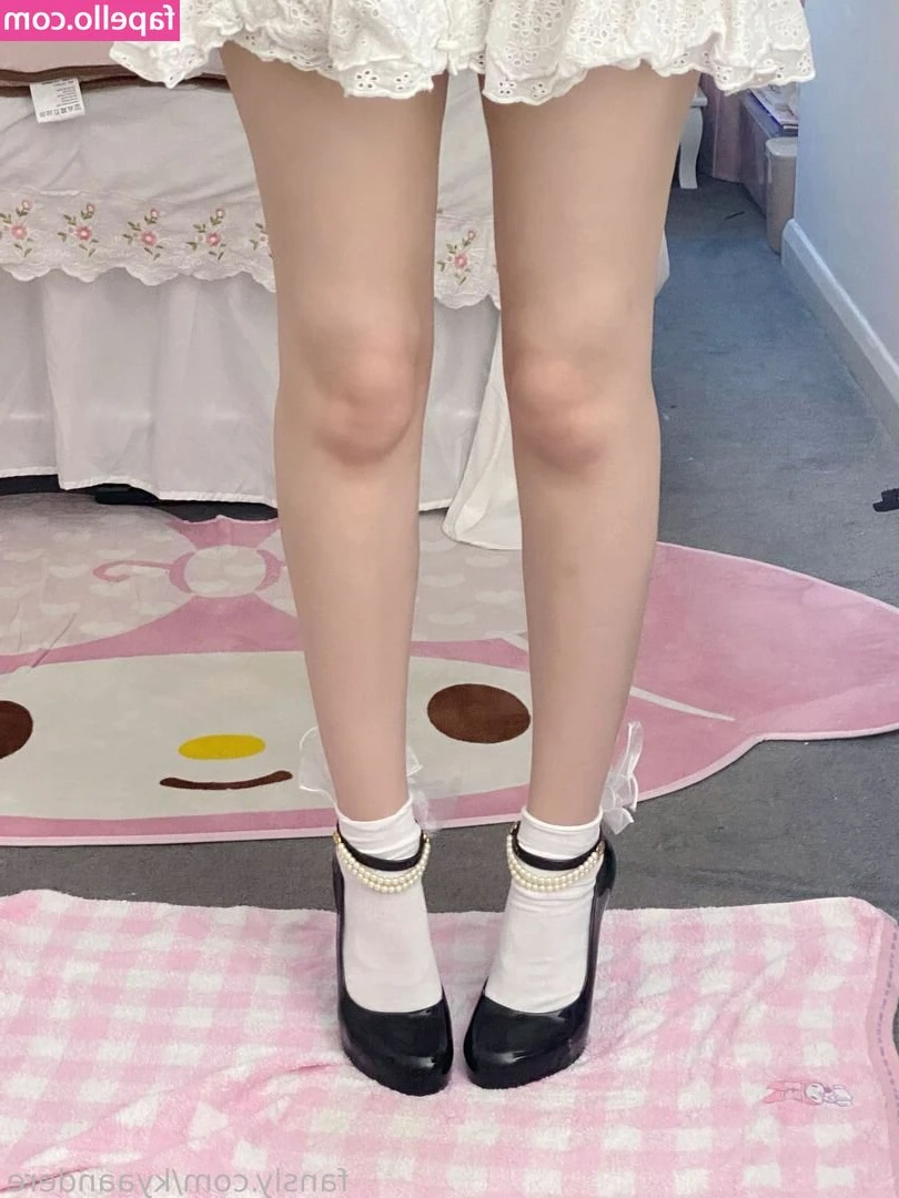 Cute Socks [ cute-socks ] - POV  I m getting ready for bed while we watch my favorite cartoons  I