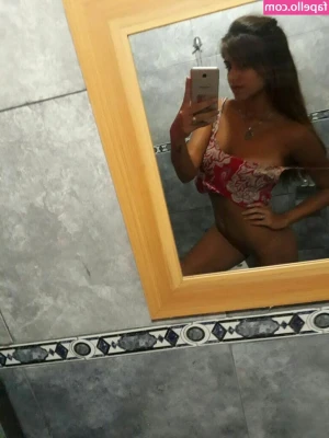 Ailin Ortiz [ ailin-ortiz ] - Slippery