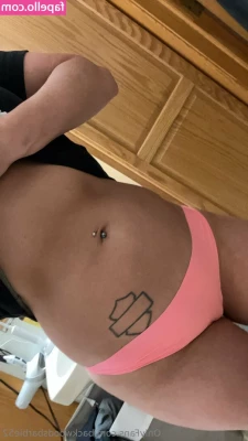 backwoodsbarbie52 - Giant soles ready to smother you with my stinky pleasurable scent