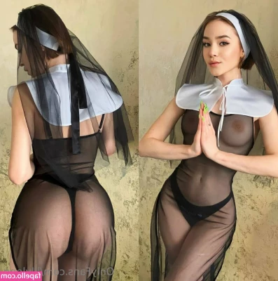 lilylong - Santa, baby is horny