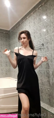 lilylong - Un po  di   in riva al oceano