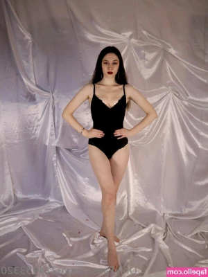 lilylong - Especially when the top comes off