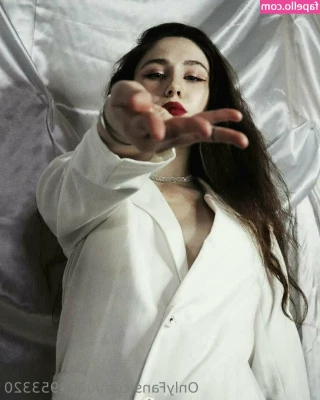 lilylong - Today  on  what s underneath