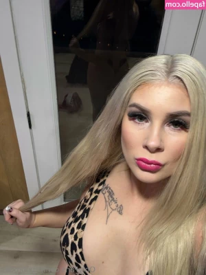 trixibrooks - I don t want to complicate today  can it be simple  I masturbate my