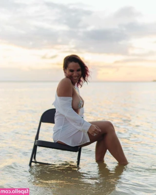 Aisha Rodrigue [ aisha-rodrigue ] - I do feet requests too  Xxxx