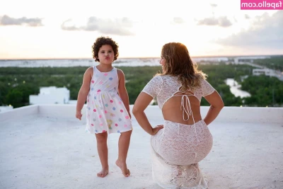 Aisha Rodrigue [ aisha-rodrigue ] - Daddy  play with your baby