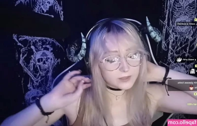 Juniper Actias [ juniper-actias ] - This spit play blowjob throwback video with  playfulcharlotterose