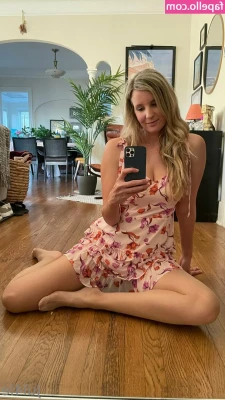 Jul4Le - 🍑 It's Hump Day! 🍑