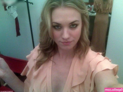 Yvonne Strahovski [ yvonne-strahovski ] - want something