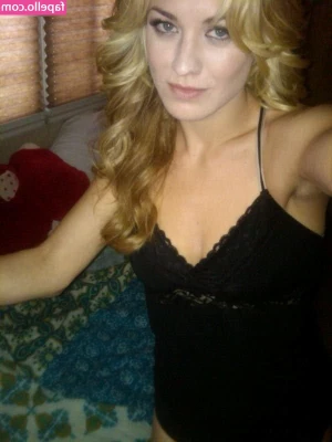 Yvonne Strahovski [ yvonne-strahovski ] - The rabbit wants to dance naked you on top of the bed like this while
