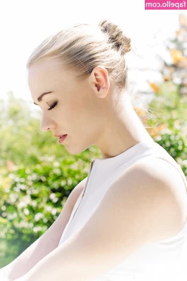 Yvonne Strahovski [ yvonne-strahovski ] - What is NOT one of my kinks   Everyone who gets the answer correctly