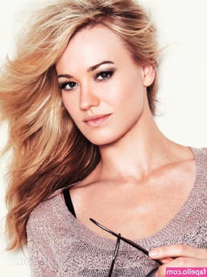 Yvonne Strahovski [ yvonne-strahovski ] - I missed you.... bad mood.... but your cock will make me laugh! 😈