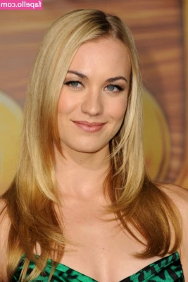 Yvonne Strahovski [ yvonne-strahovski ] - Deciding what colour I prefer