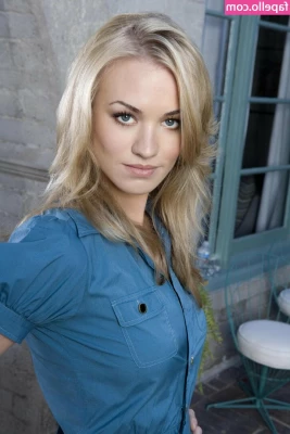 Yvonne Strahovski [ yvonne-strahovski ] - First video from our date last night   She was so much fun  and my