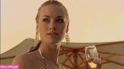 Yvonne Strahovski [ yvonne-strahovski ] - Need a little pink in my life