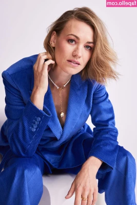 Yvonne Strahovski [ yvonne-strahovski ] - More unseen tiktoks 🤪