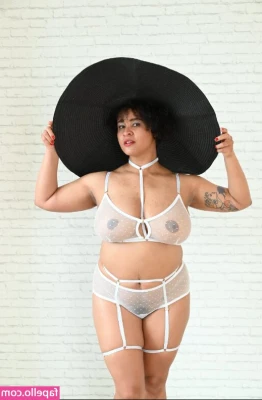 MaSKaPhotoModel - Would you fuck me