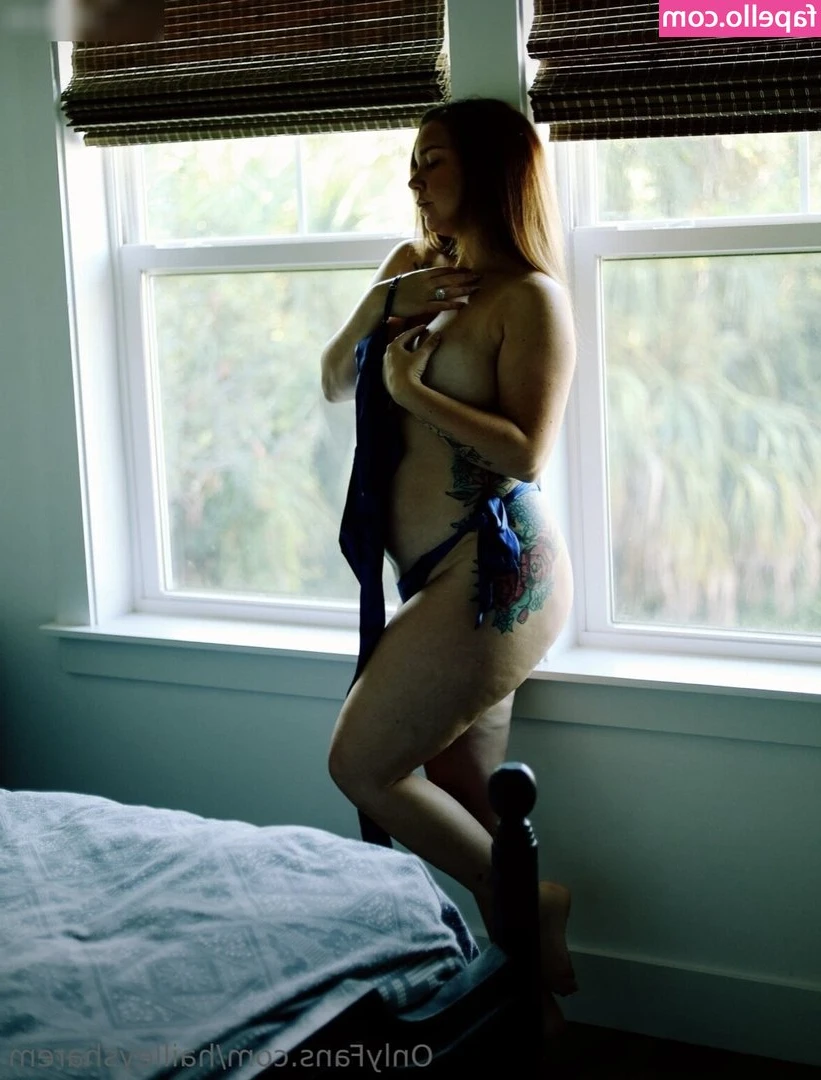 Hailley King-Reome [ hailley-king-reome-3 ] - Hope y’all don’t mind some extra cheeky shots from