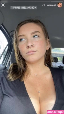 jd_exotic [ jd-exotic ] - Happy Friday   would you cum all over my tits and spank me